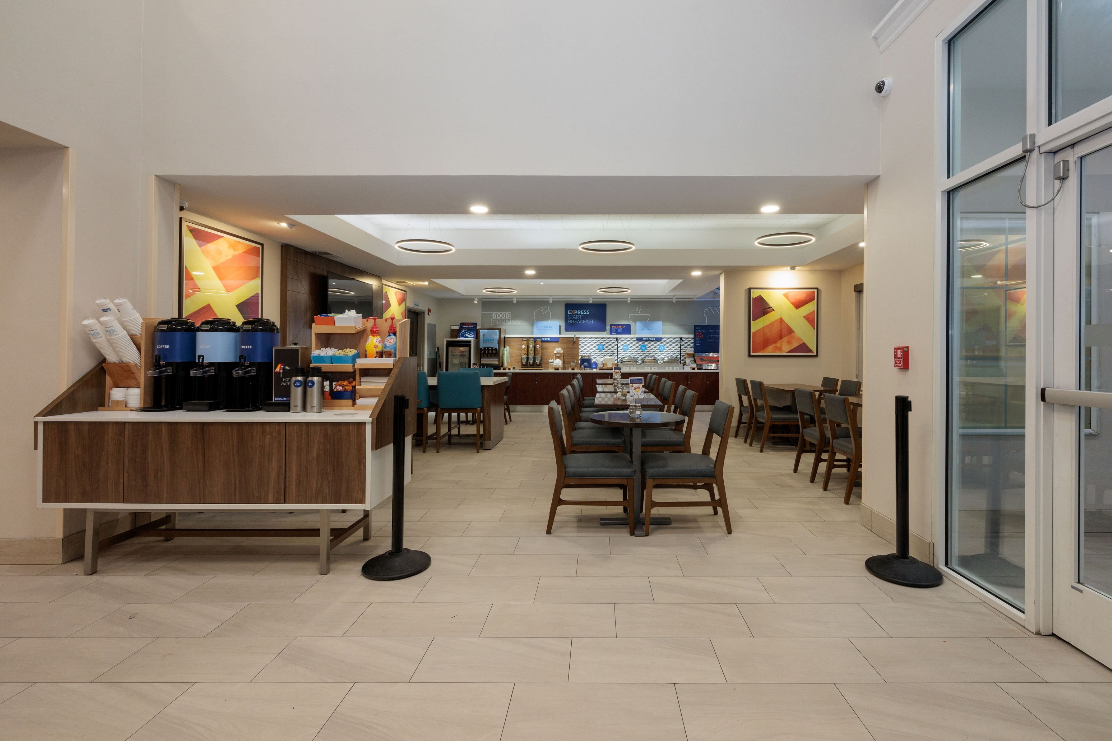 Holiday Inn Express Hotel Suites Berkeley 10/73