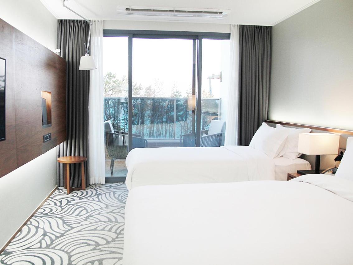 STANDARD, TWIN BEDS
