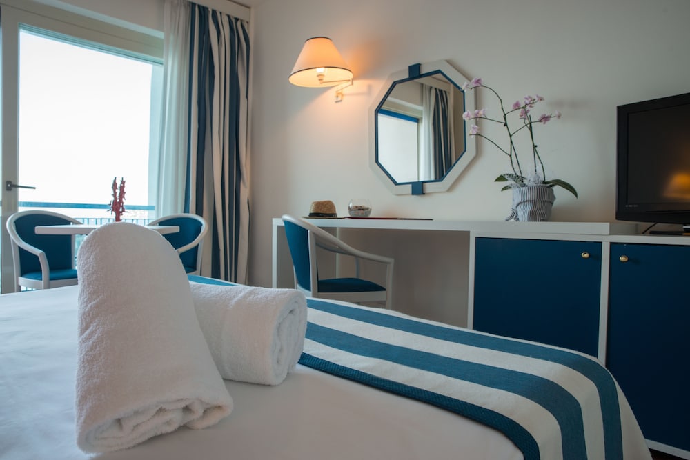 Splendid Hotel La Torre 23/33