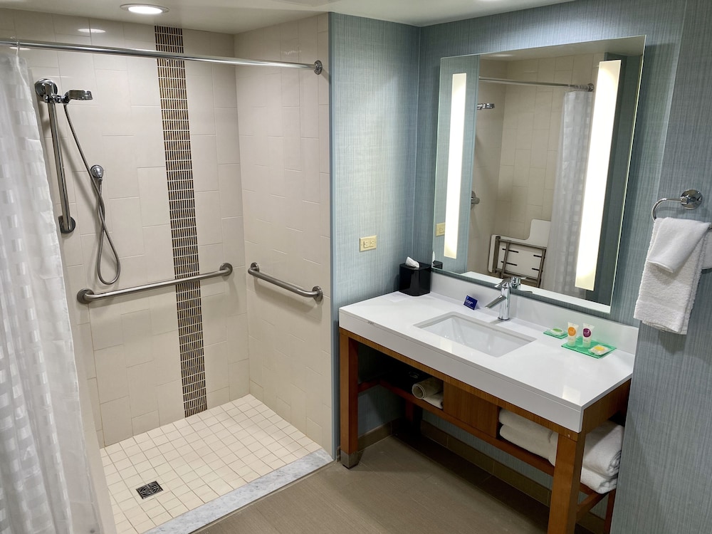 Hyatt Place Ocean City Oceanfront 32/68