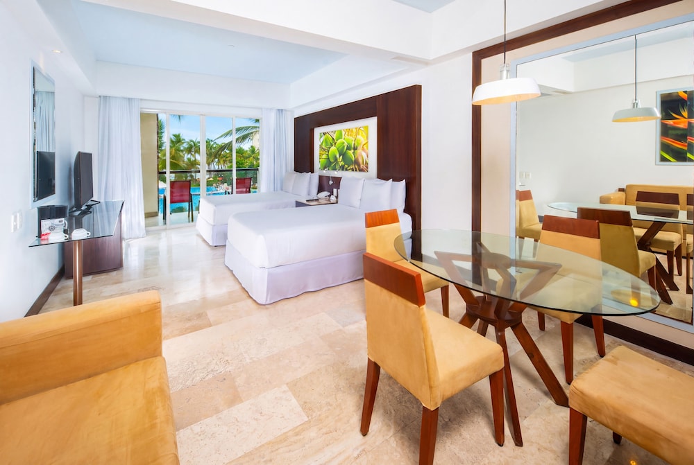 Junior Suite Pool View 2 Doubles، Krystal Grand Nuevo Vallarta All Inclusive 3/6