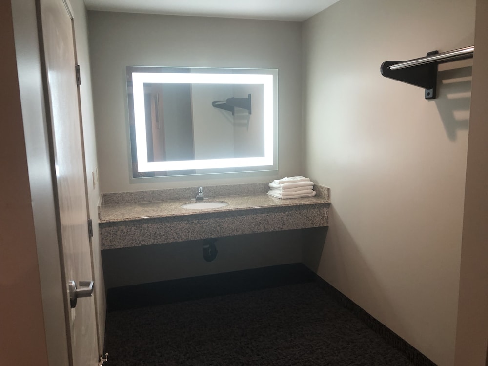 La Mirage Inn Lax Airport 28/29