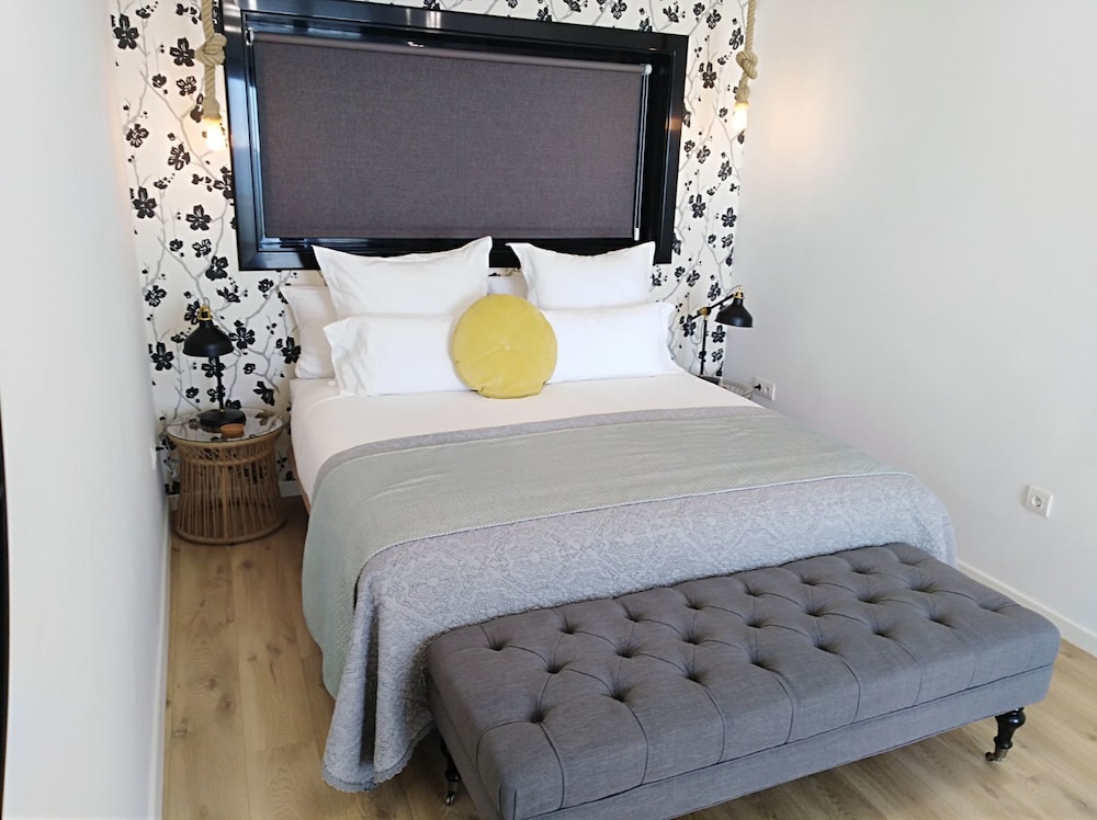 La Concha Boutique Apartments - Adults Only 5/30