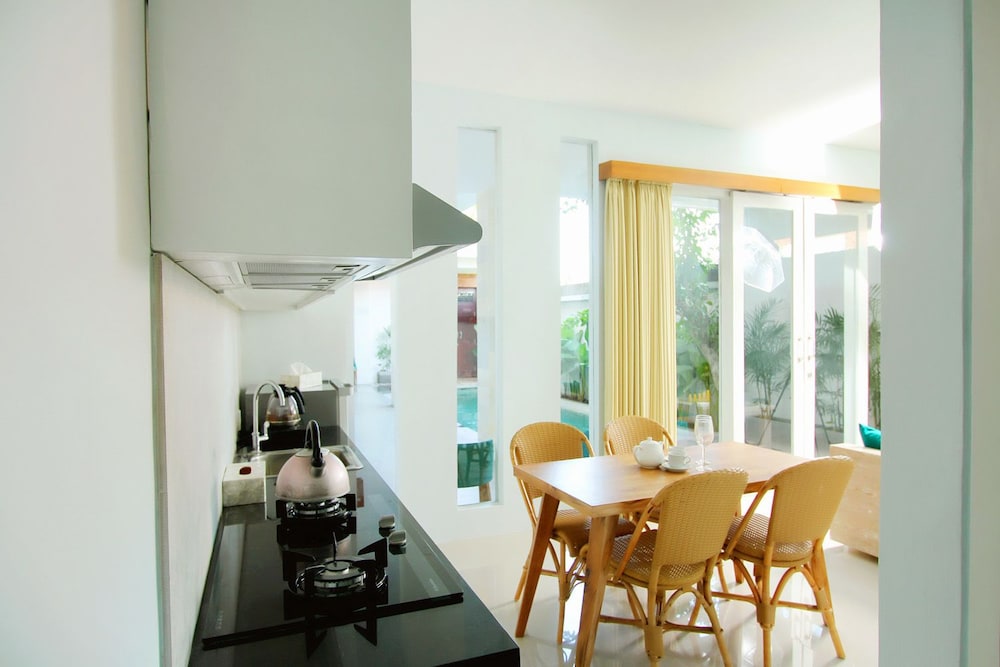 Apple Suite Apartment 45/56