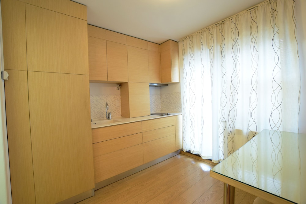 Decebal Residence Apartments 8/80