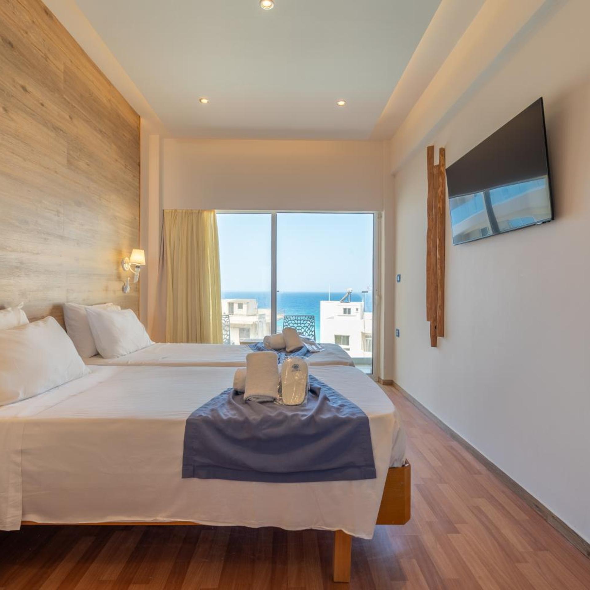 غرفة بسرير مزدوج أو سريرين منفصلين بإطلالة جزئية على البحر، Arte Hotel 9/10