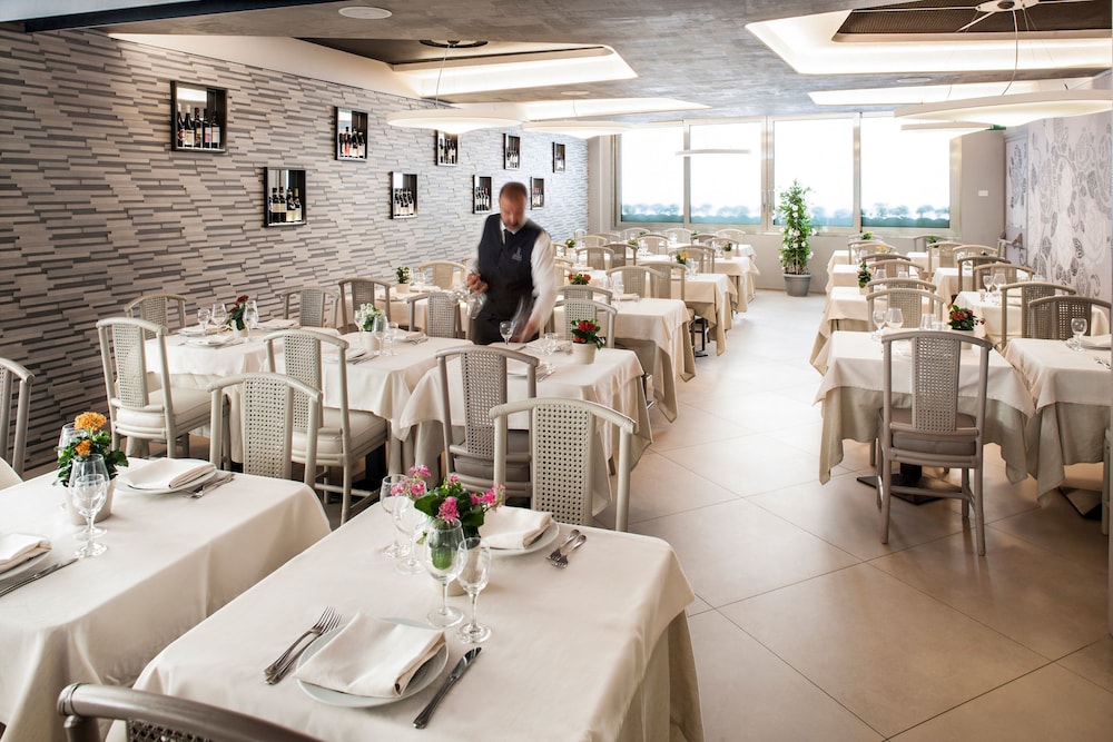 Hotel Dei Fiori 38/50