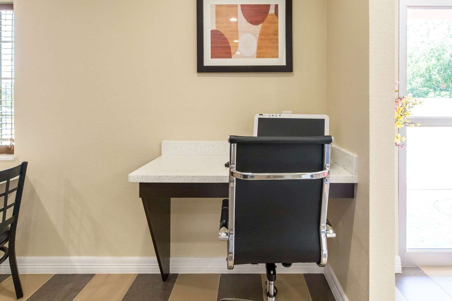 ECONO LODGE INN & SUITES SPRING - HOUSTON NORTH 22/24