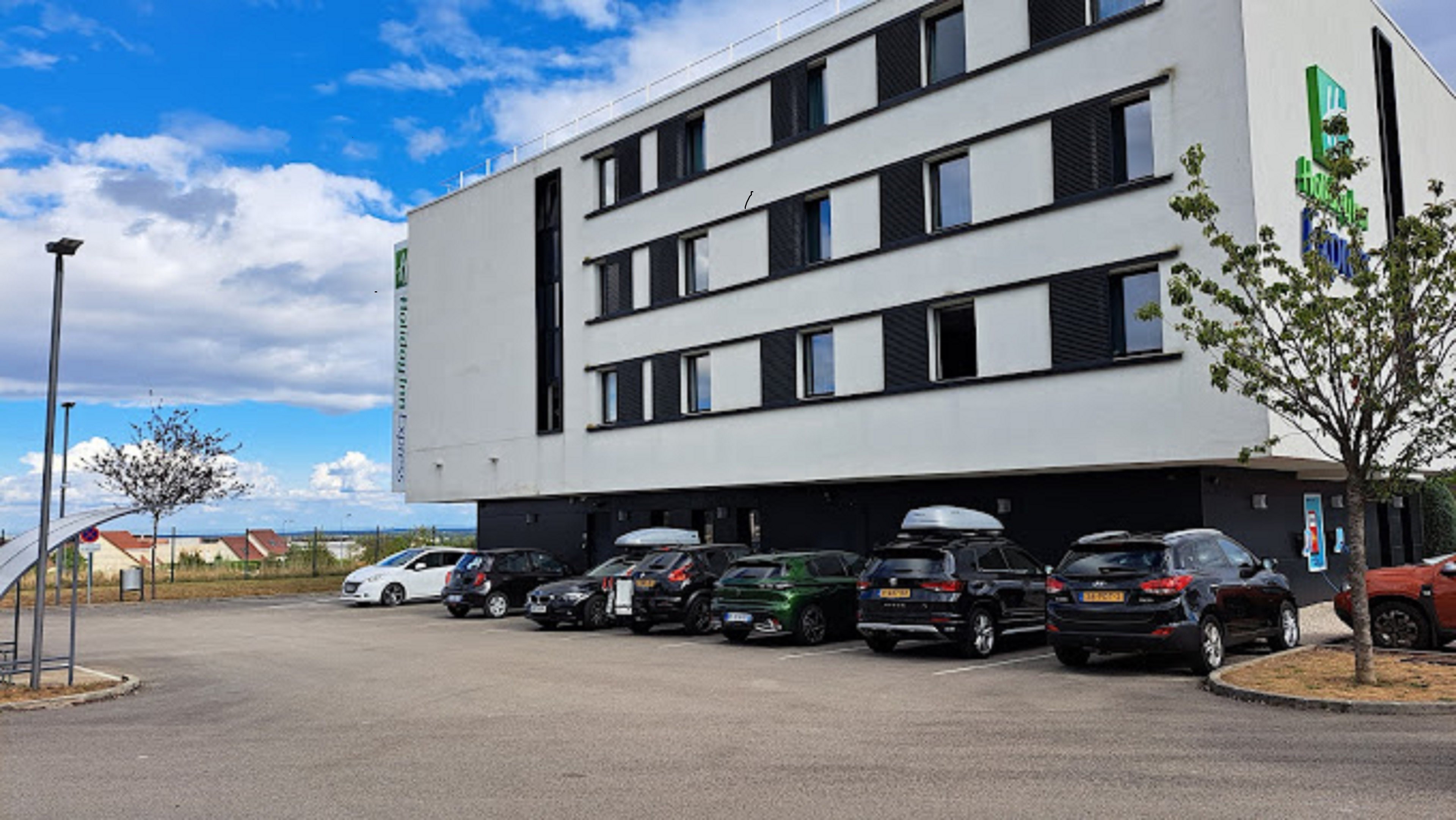 HOLIDAY INN EXPRESS DIJON 56/69