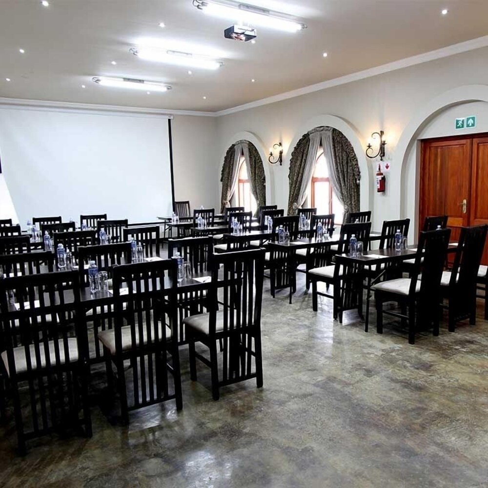Accolades Boutique Venue 30/49