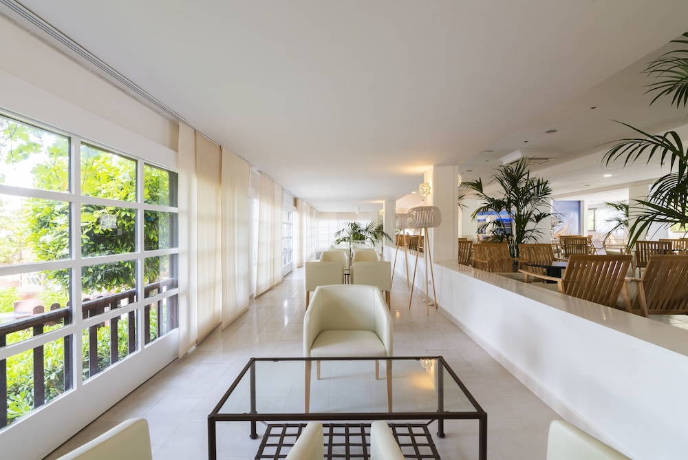 Azuline Hotel Bergantin 27/43