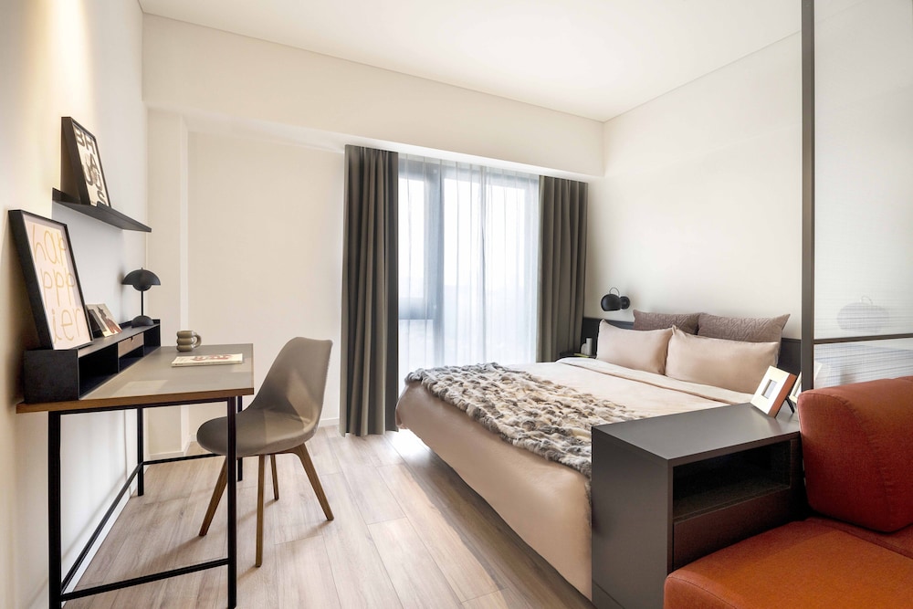 base-Wangfujing Serviced Apartment 14/50