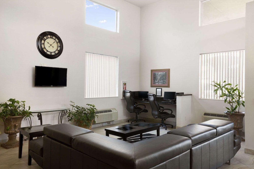 Super 8 By Wyndham Marana/Tucson Area 27/50