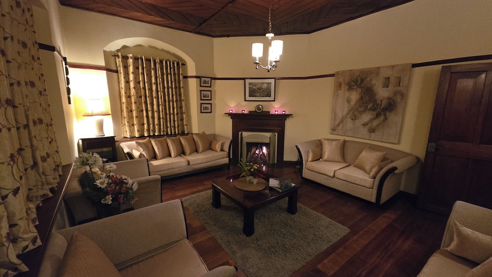 Brockenhurst Bungalow 33/50