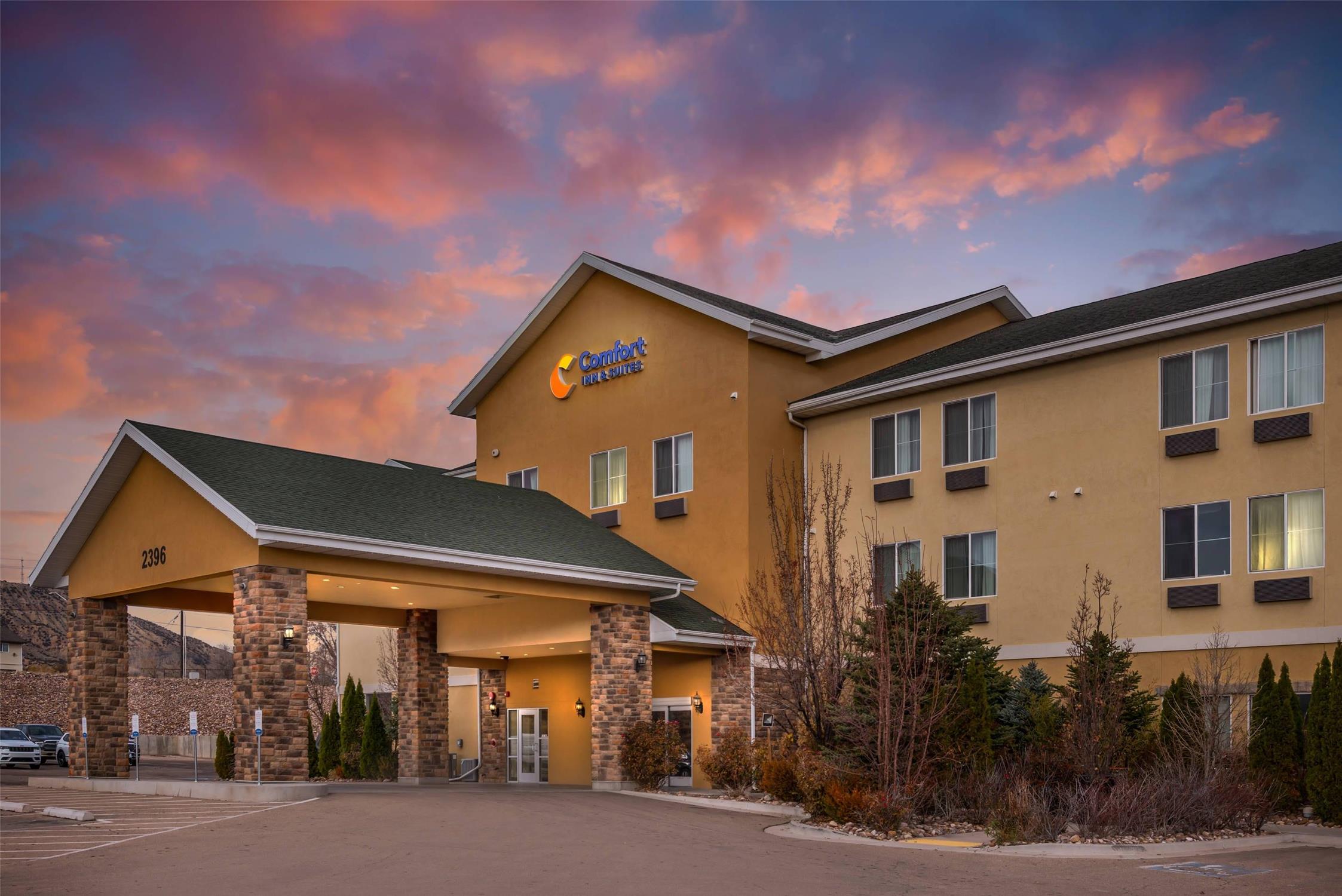 Comfort Inn and Suites Vernal National Monument Area 2/42