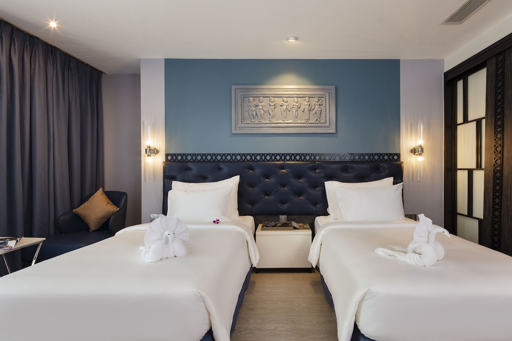 PREMIER, TWIN BEDS