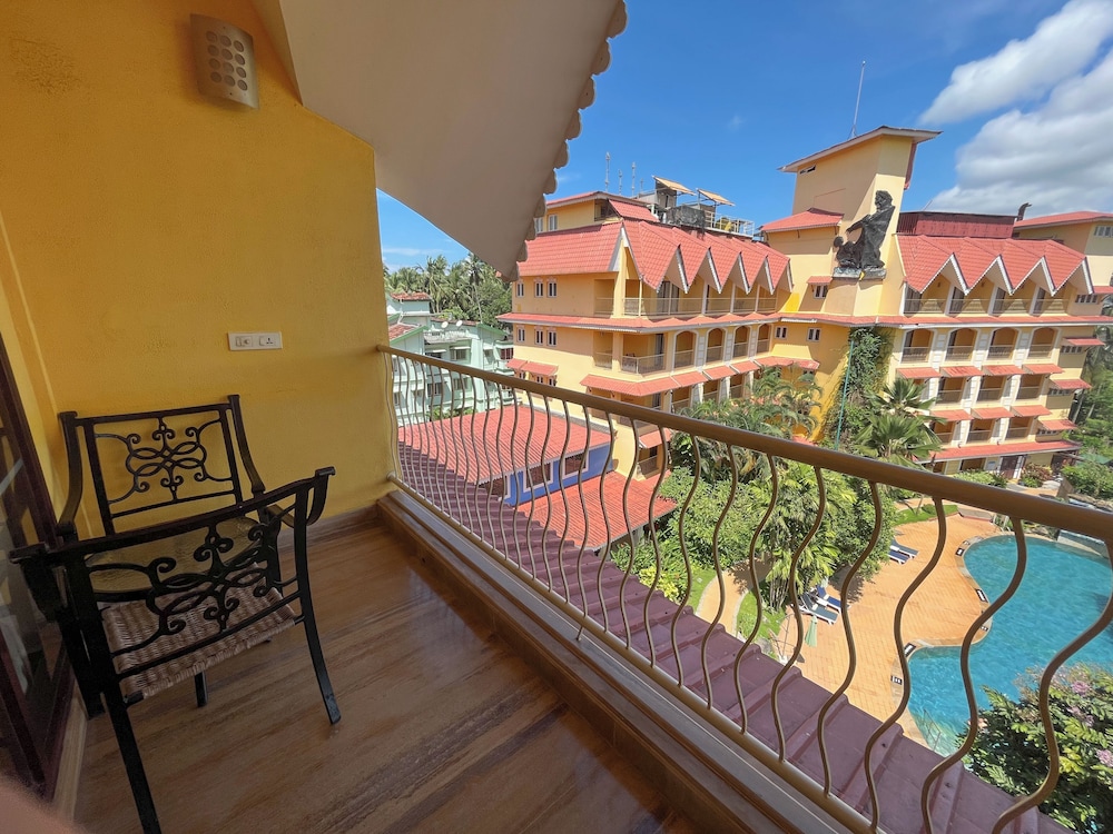 Acron Candolim Regina 22/41