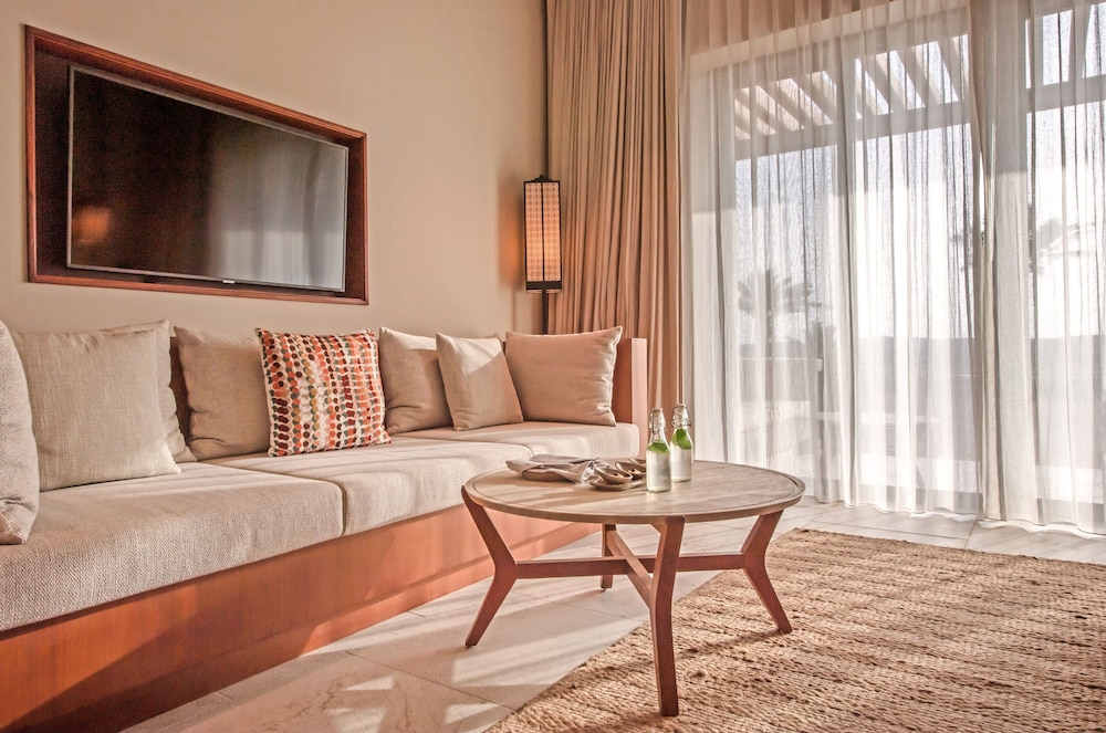 Alila Hinu Bay Salalah Mirbat 30/50