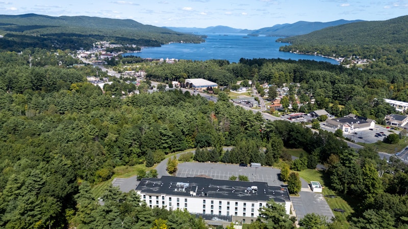 Hampton Inn Suites Lake George 60/61