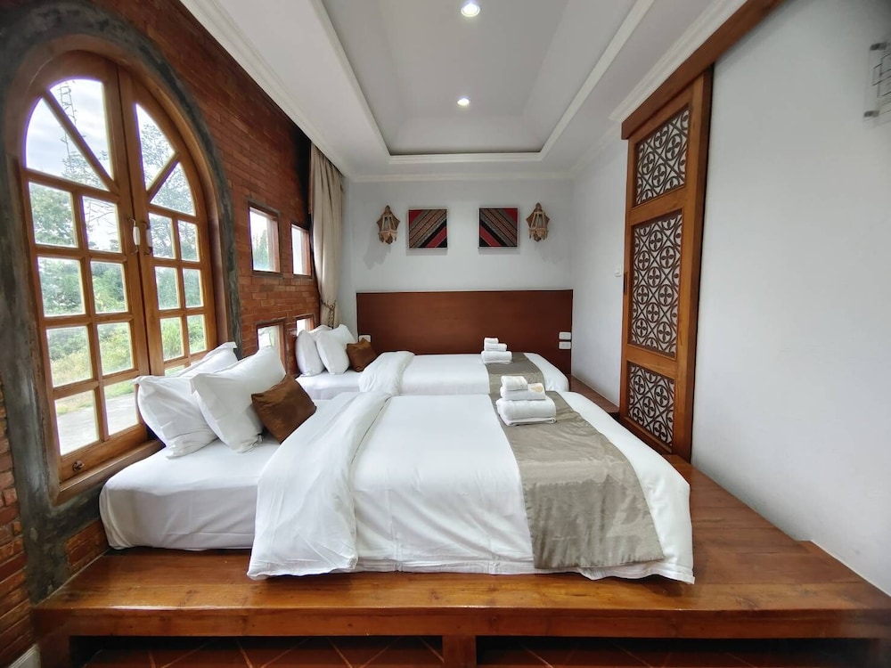 Lanna Oriental Hotel 15/50