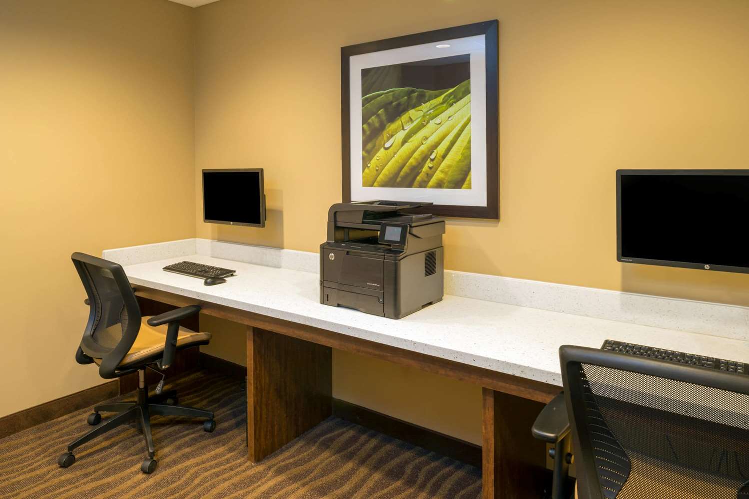 Microtel Inn Suites By Wyndham Red Deer 9/12