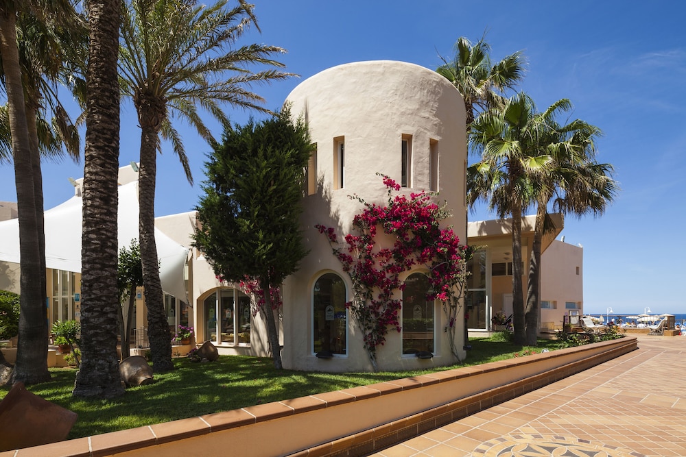 Invisa Hotel Club Cala Verde 4/103