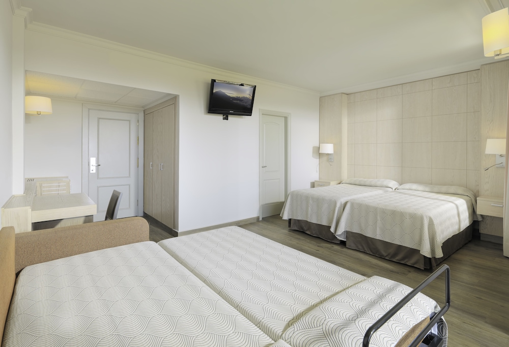 Spring Hotel Bitacora 18/68