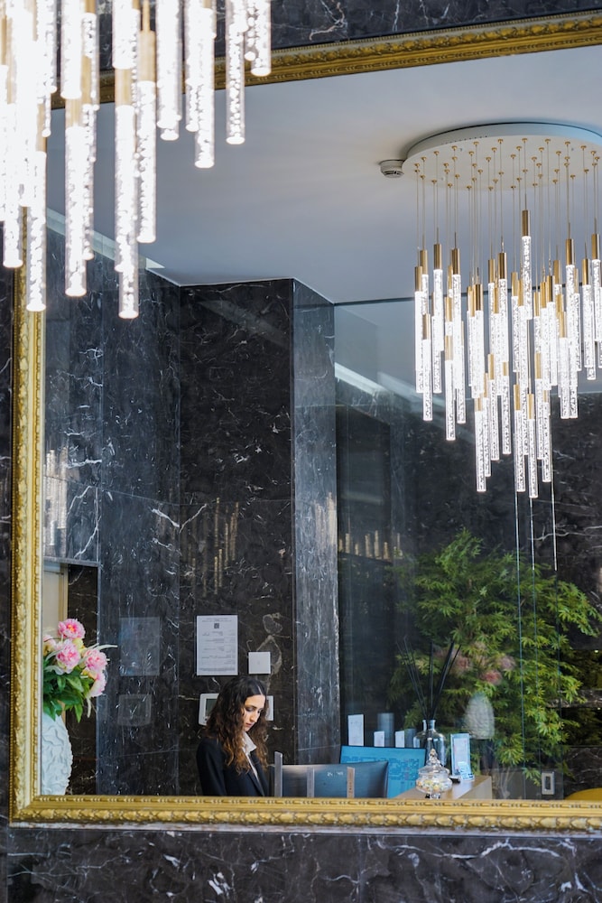 Style Hotel 5/48
