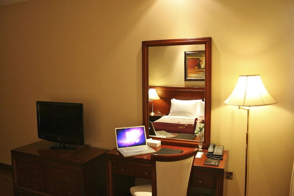 Trianon Hotel 56/63