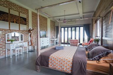 Newyork, Villa, Double Bed, Living Area, Kitchen