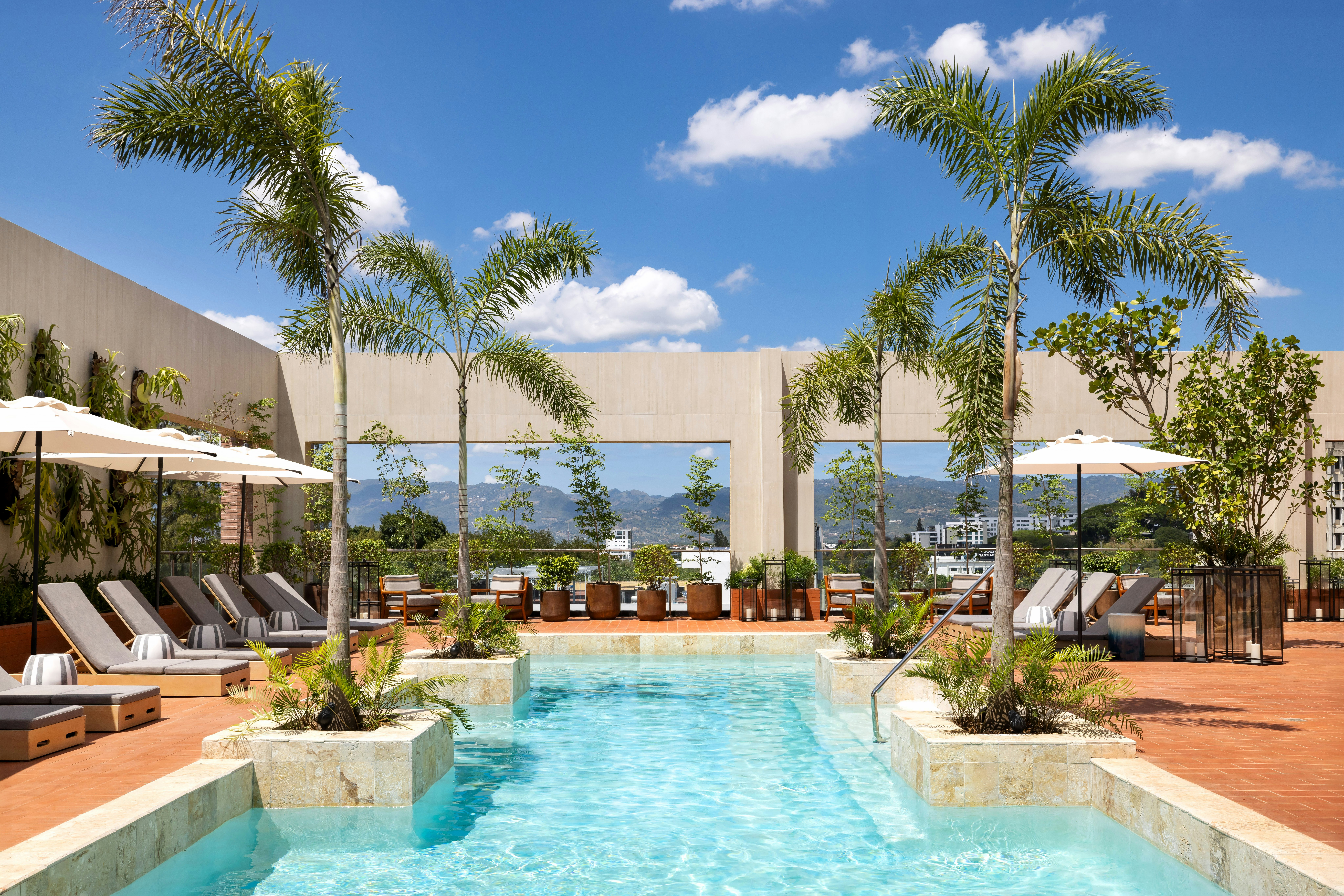 Hotel Santiago, Curio Collection by Hilton 55/59