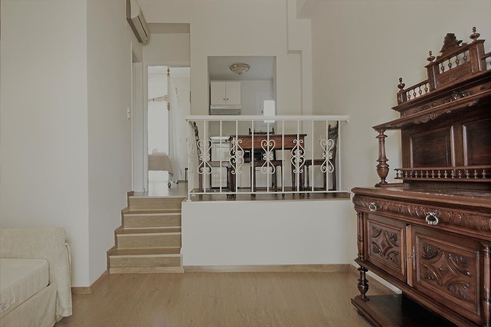 Emilia Luxury Apartments photo5