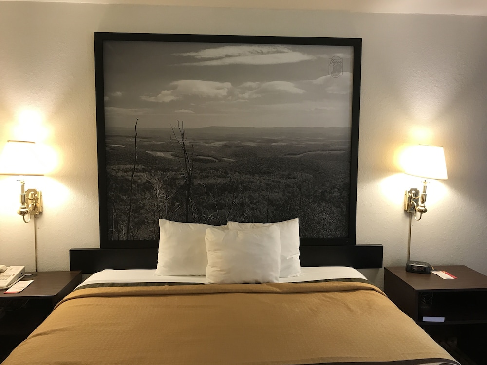 Super 8 by Wyndham Canonsburg/Pittsburgh Area 21/40