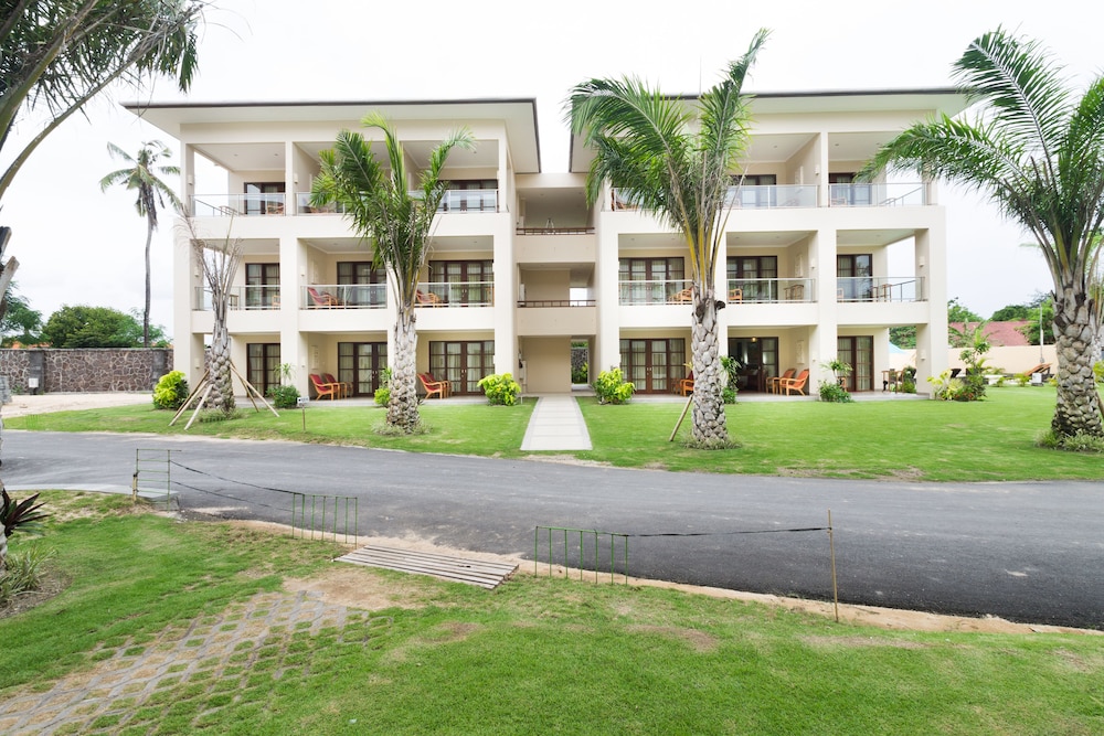 Peninsula Bay Resort photo5