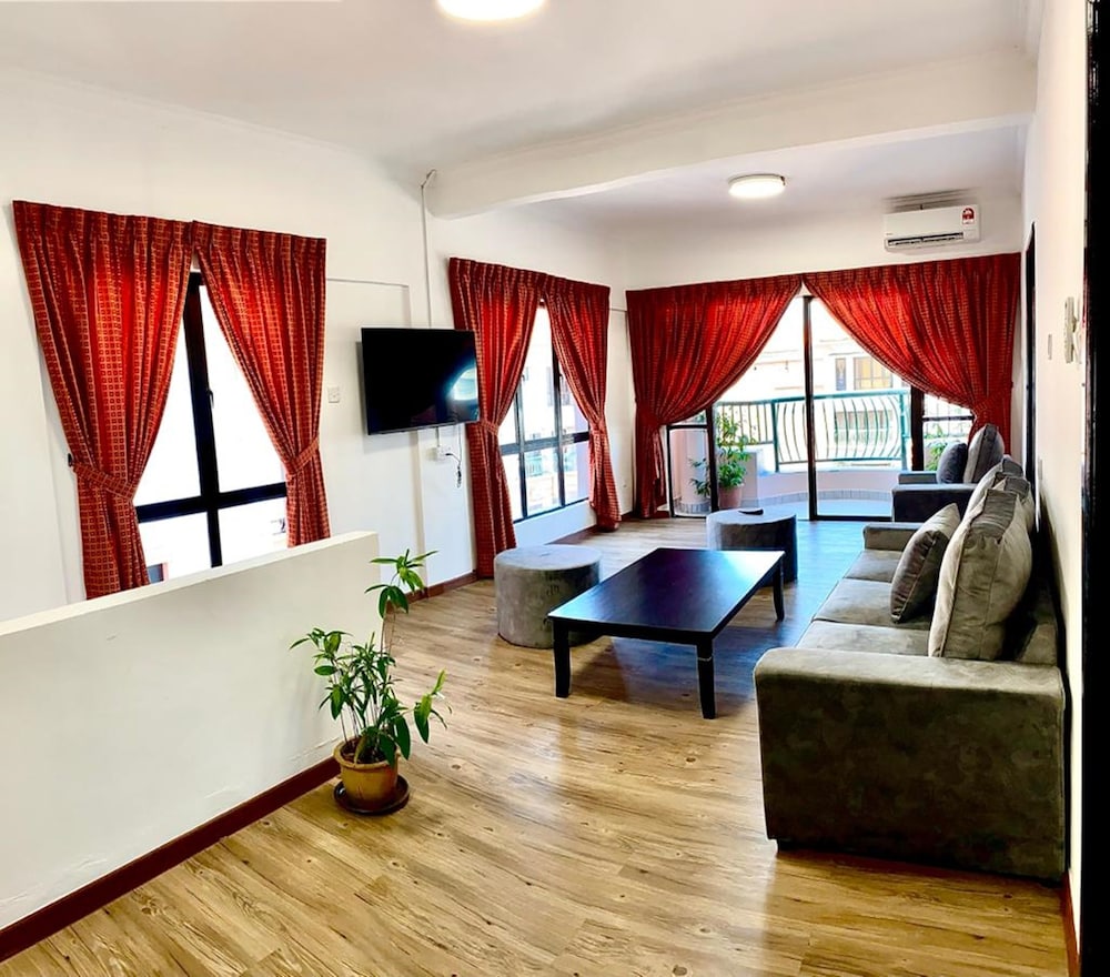 Promenade Service Apartments 54/72