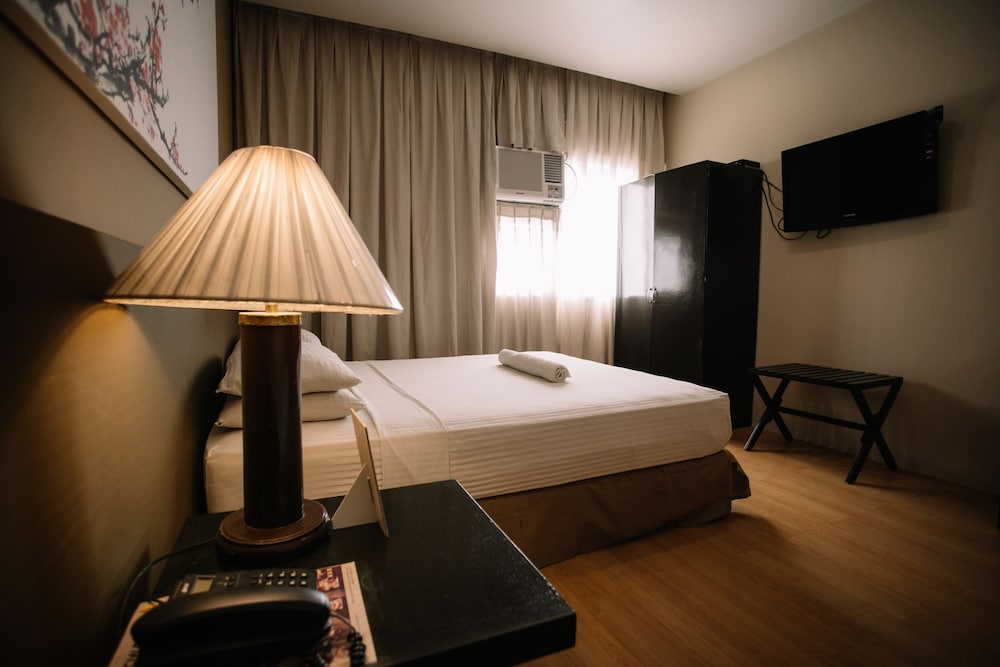 Dynasty Tourist Inn photo4