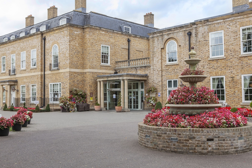 Orsett Hall Hotel 36/46