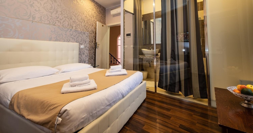 Hotel Moderno 12/50