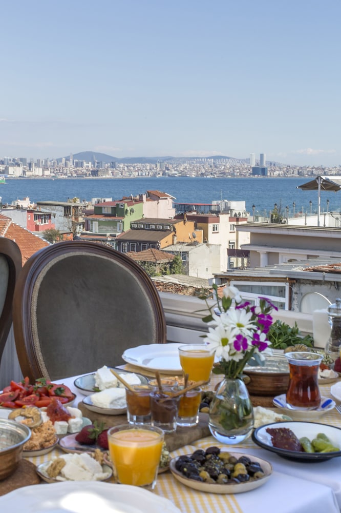 Darussaade Istanbul 59/70
