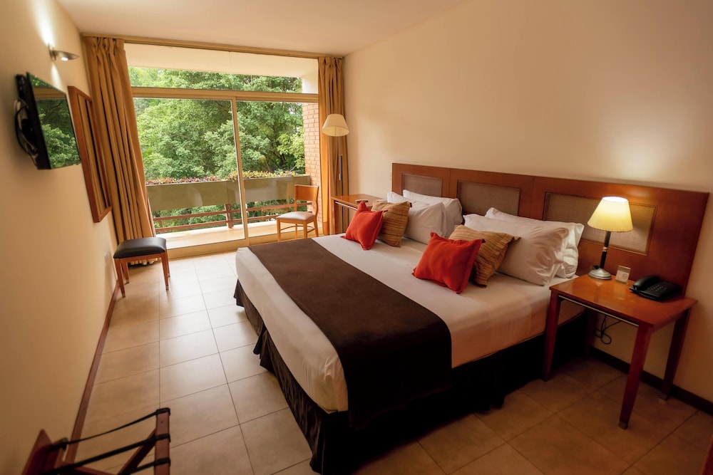 Raices Esturion 5/50