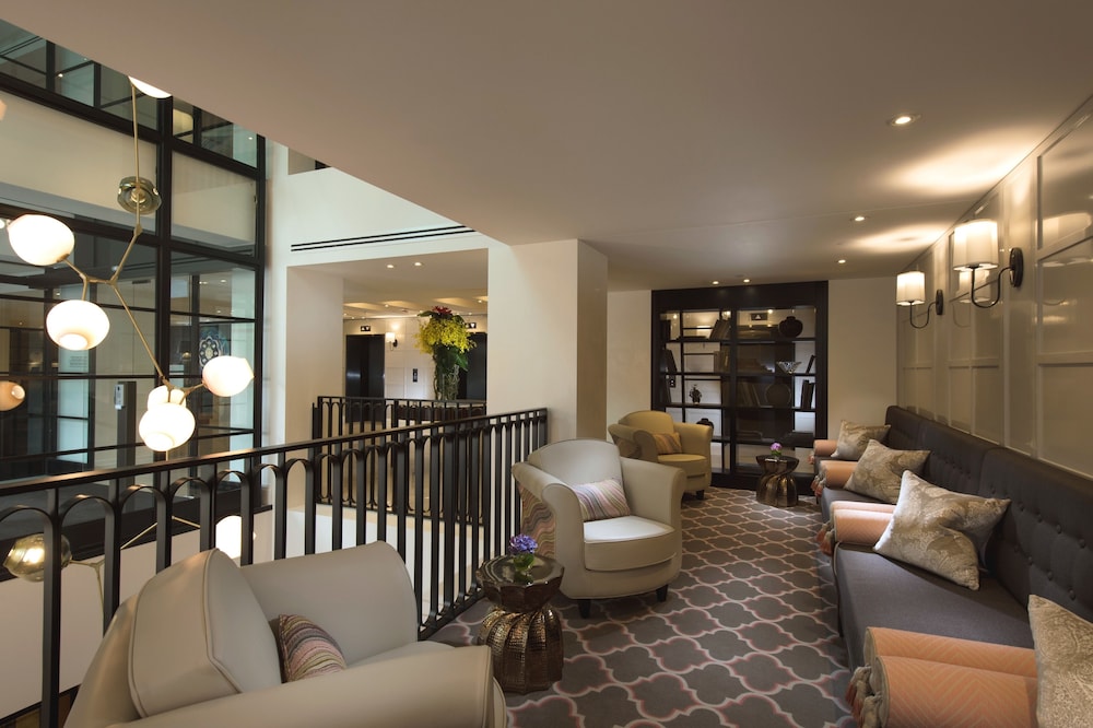 Mayfair Hotel 27/66