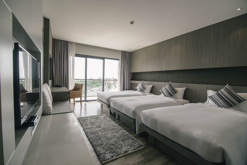 HOTEL IKON PHUKET 19/76