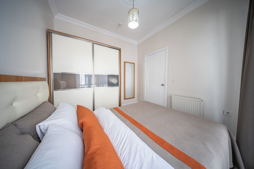 Feyza Apartments 11/50