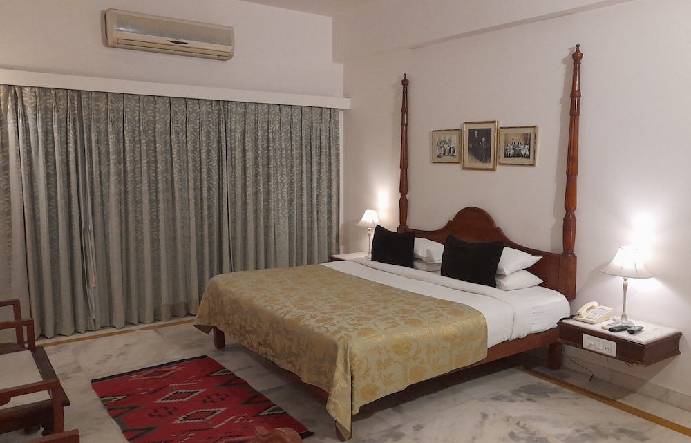Ram Pratap Palace 25/60
