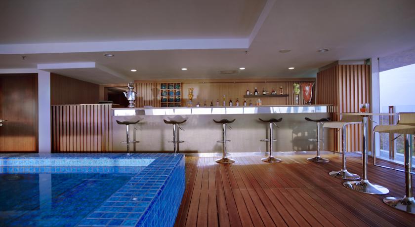 THE ALANA SURABAYA 24/50