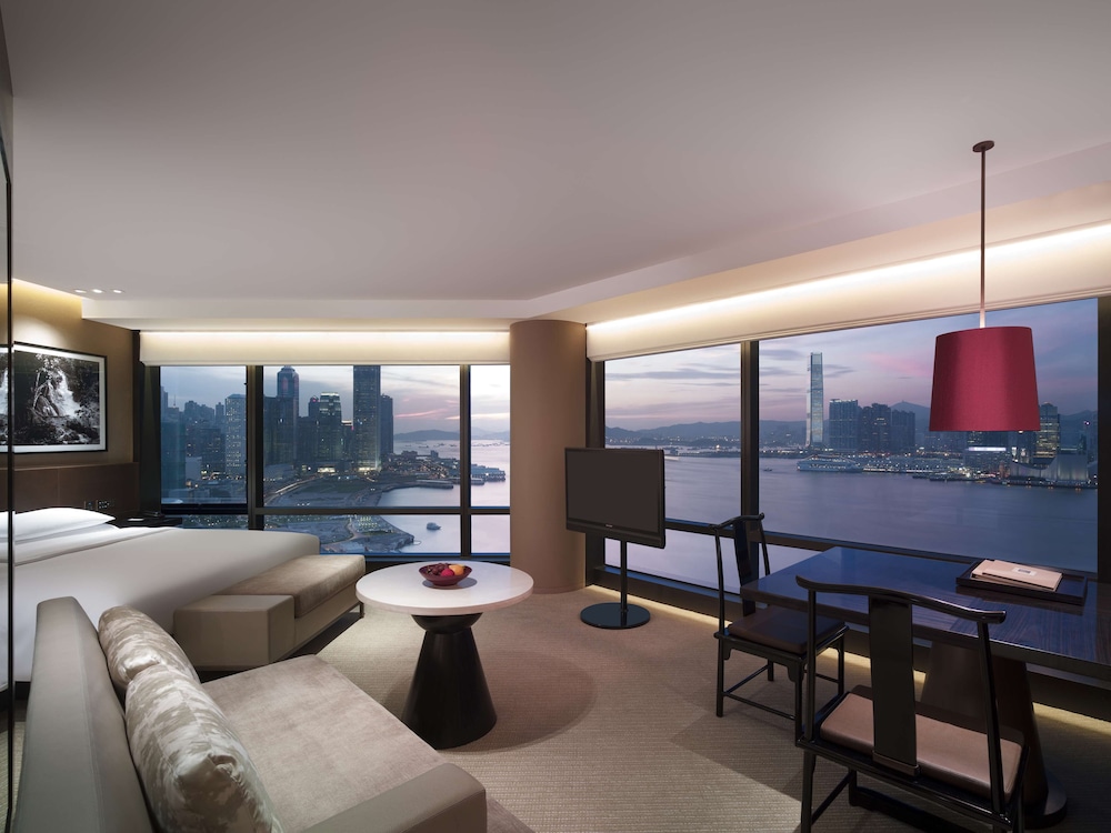 GRAND HYATT HONG KONG 50/69