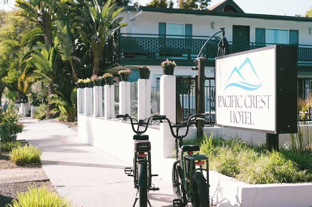 Pacific Crest Hotel Santa Barbara 25/50