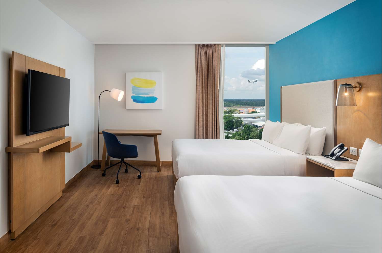 PREMIUM, 2 QUEEN BEDS