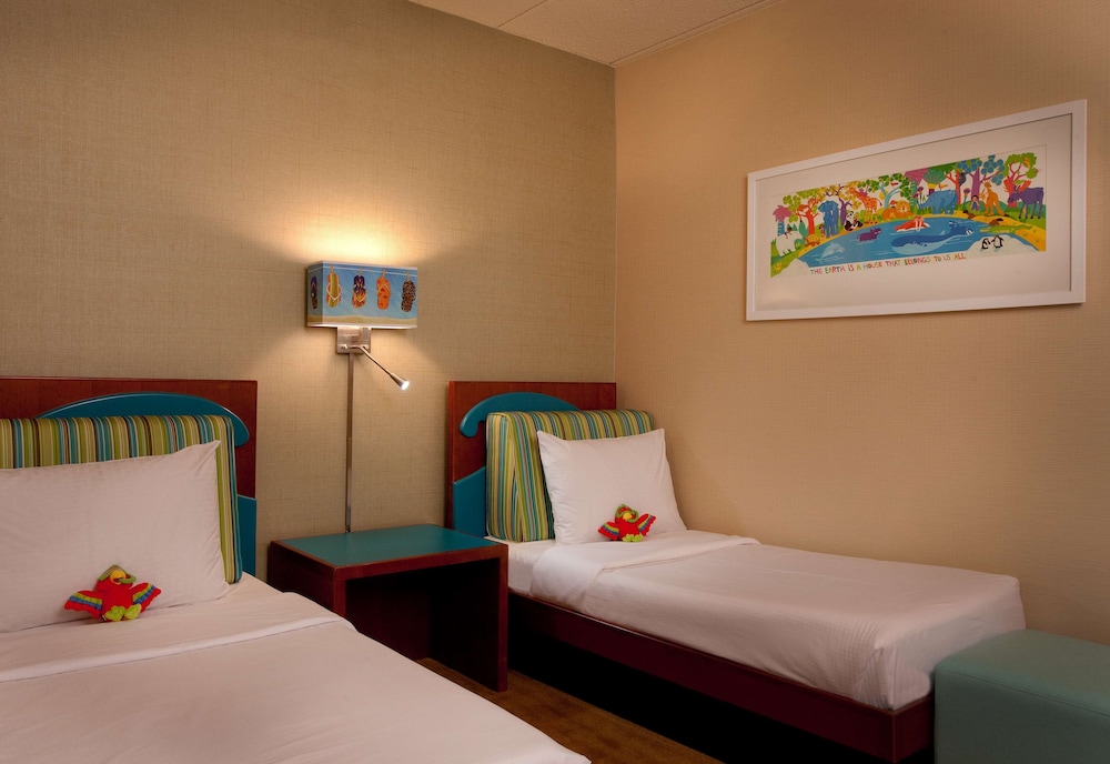 Doubletree By Hilton Boston North Shore 23/64