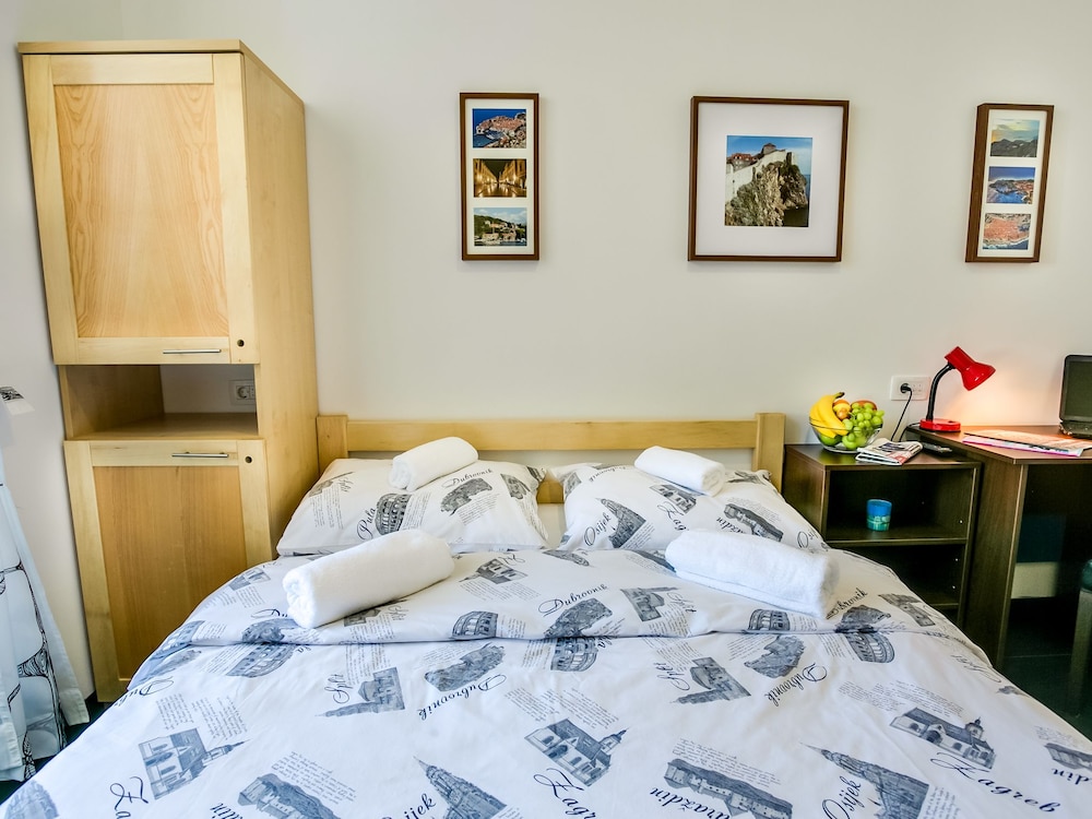 HOSTEL MOVING 6/19